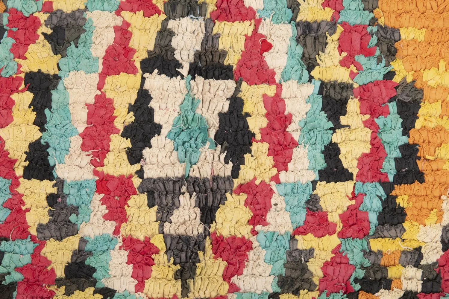 Tapis Marocain Berbère Boucherouite 270 x 155 cm