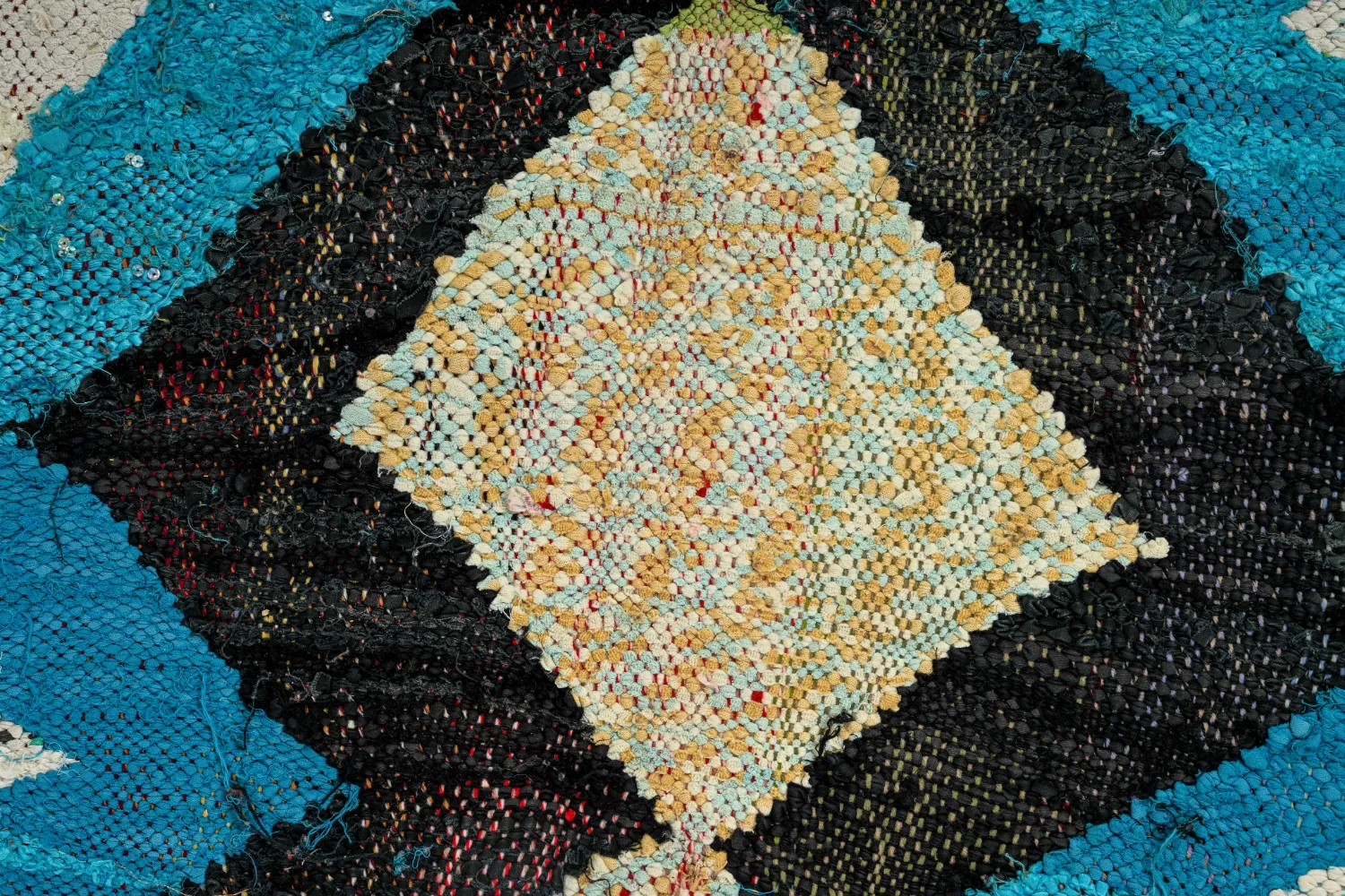 Tapis berbère marocain Boucherouite 125 x 250 cm
