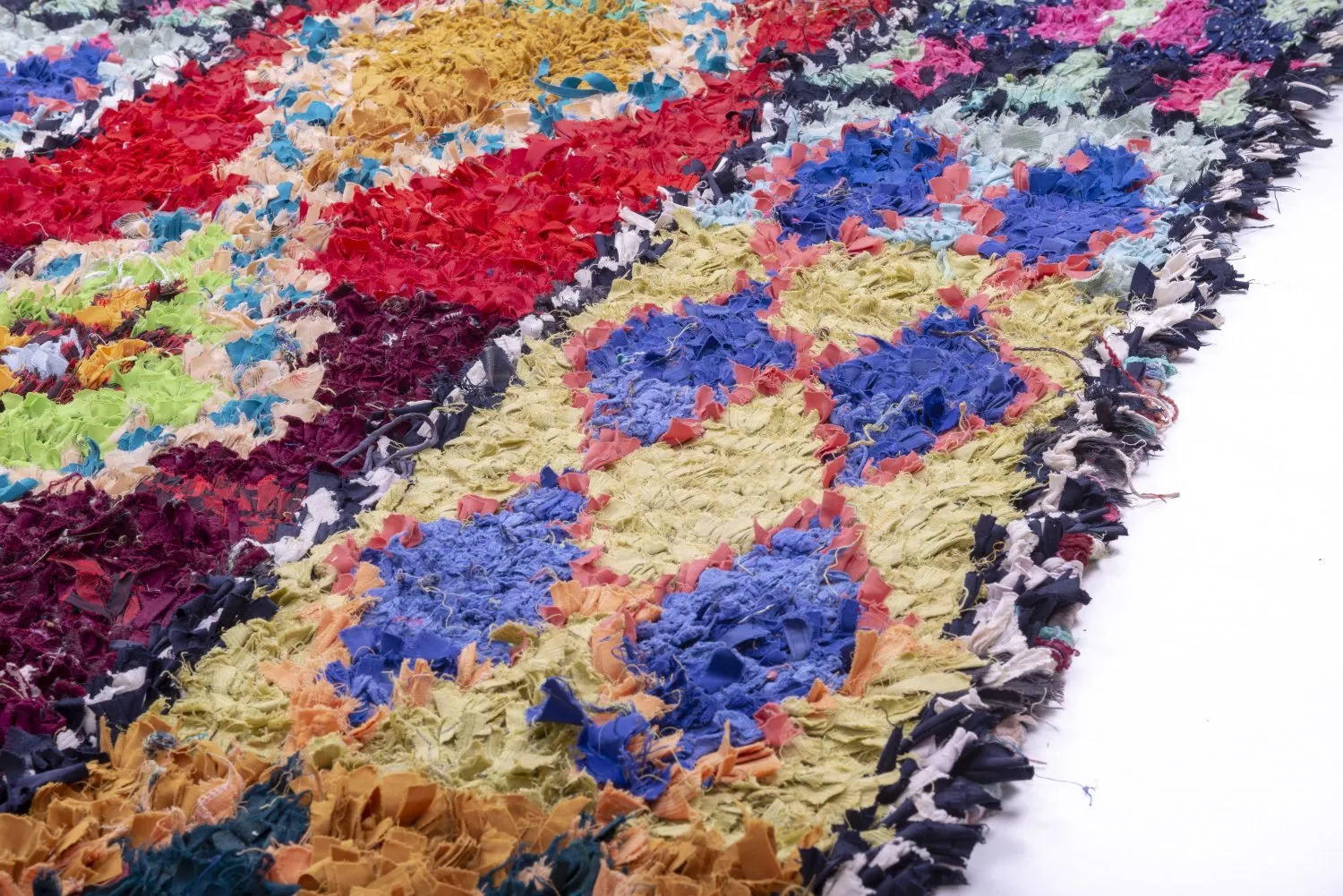 Tapis Marocain Berbère Boucherouite 245 x 135 cm