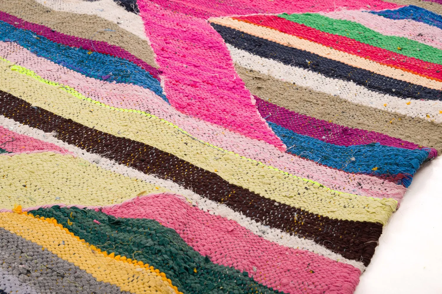 Tapis berbère marocain Boucherouite 135 x 260 cm