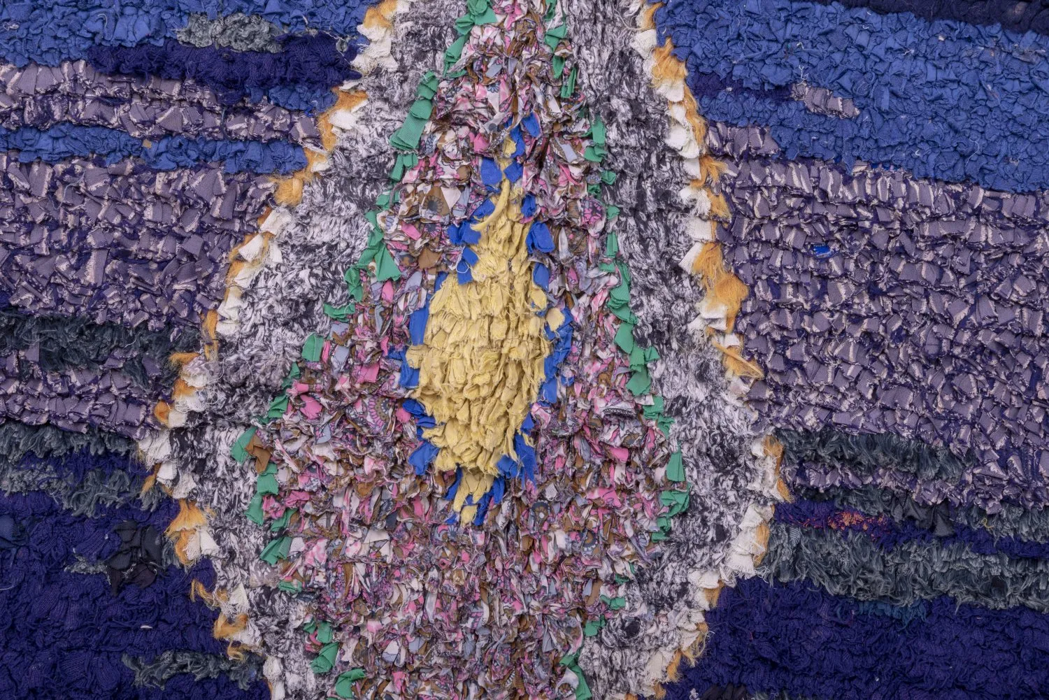 Tapis Marocain Berbère Boucherouite 230 x 170 cm