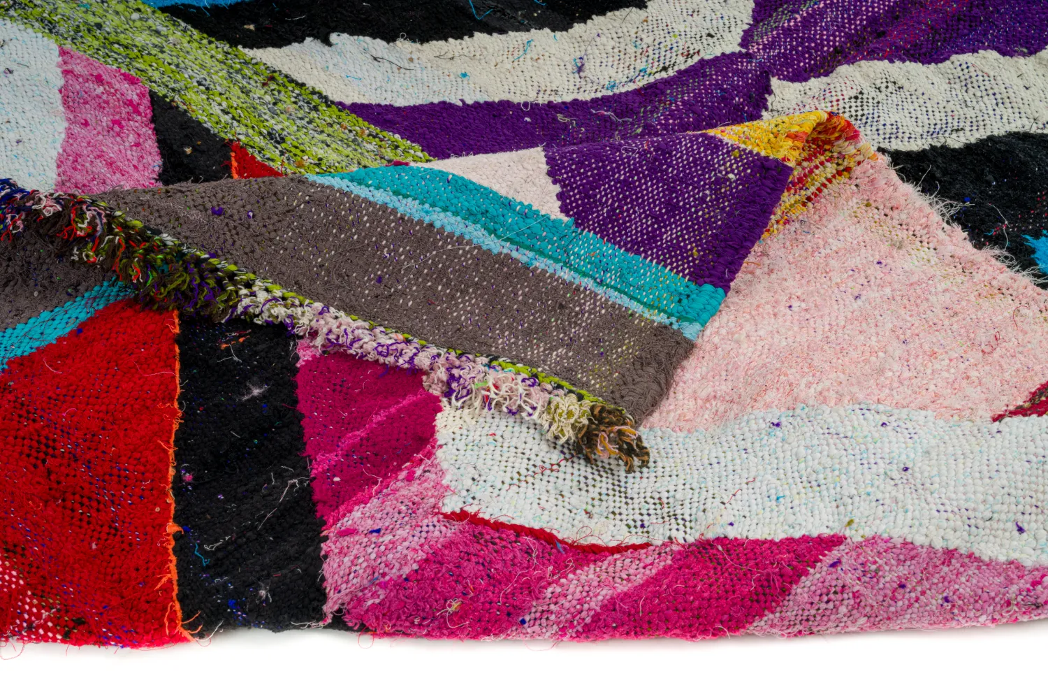 Tapis berbère marocain Boucherouite 140 x 255 cm