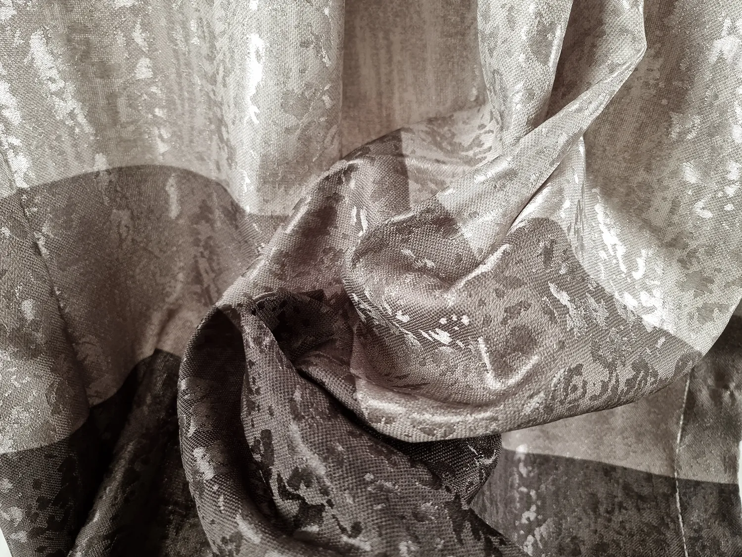 Rideau - Ronya (gris)