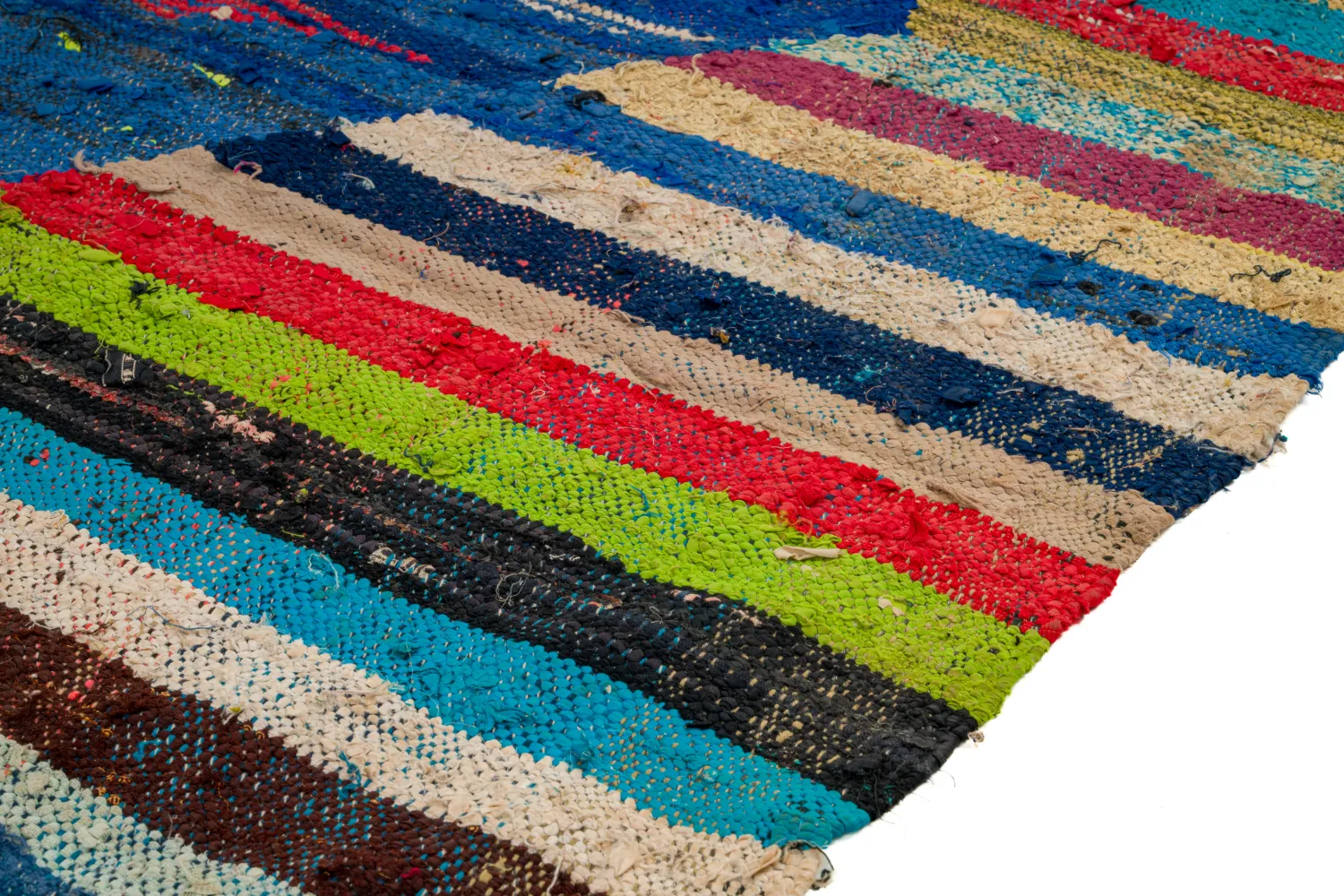 Tapis berbère marocain Boucherouite 135 x 230 cm