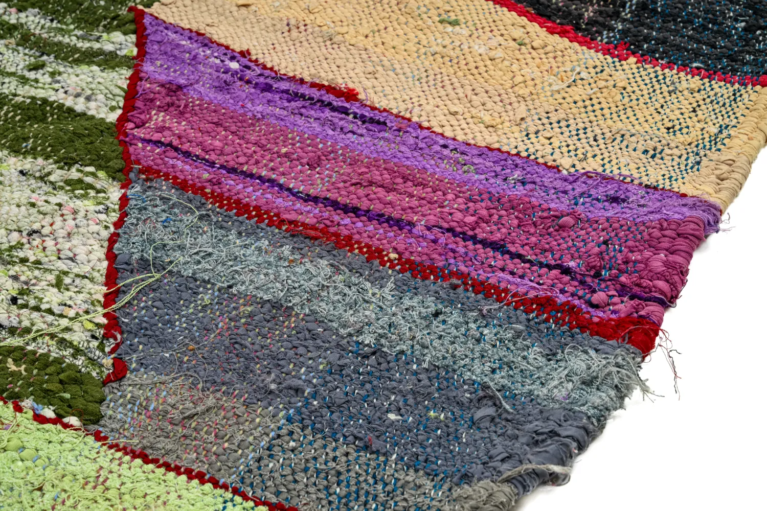 Tapis berbère marocain Boucherouite 140 x 250 cm