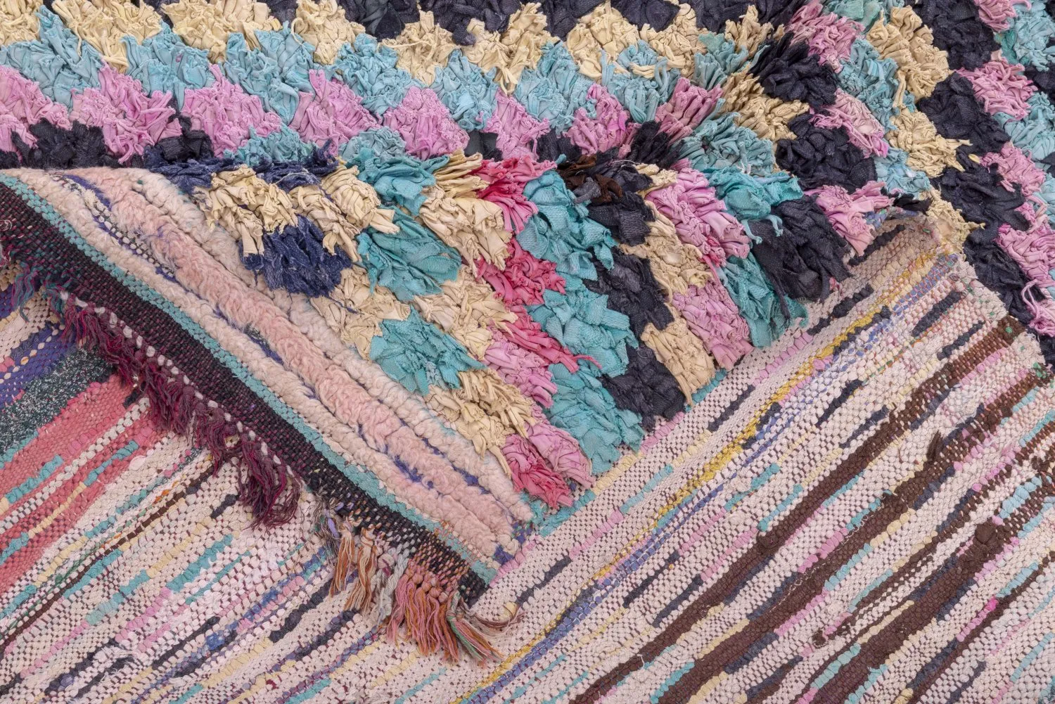 Tapis Marocain Berbère Boucherouite 240 x 140 cm