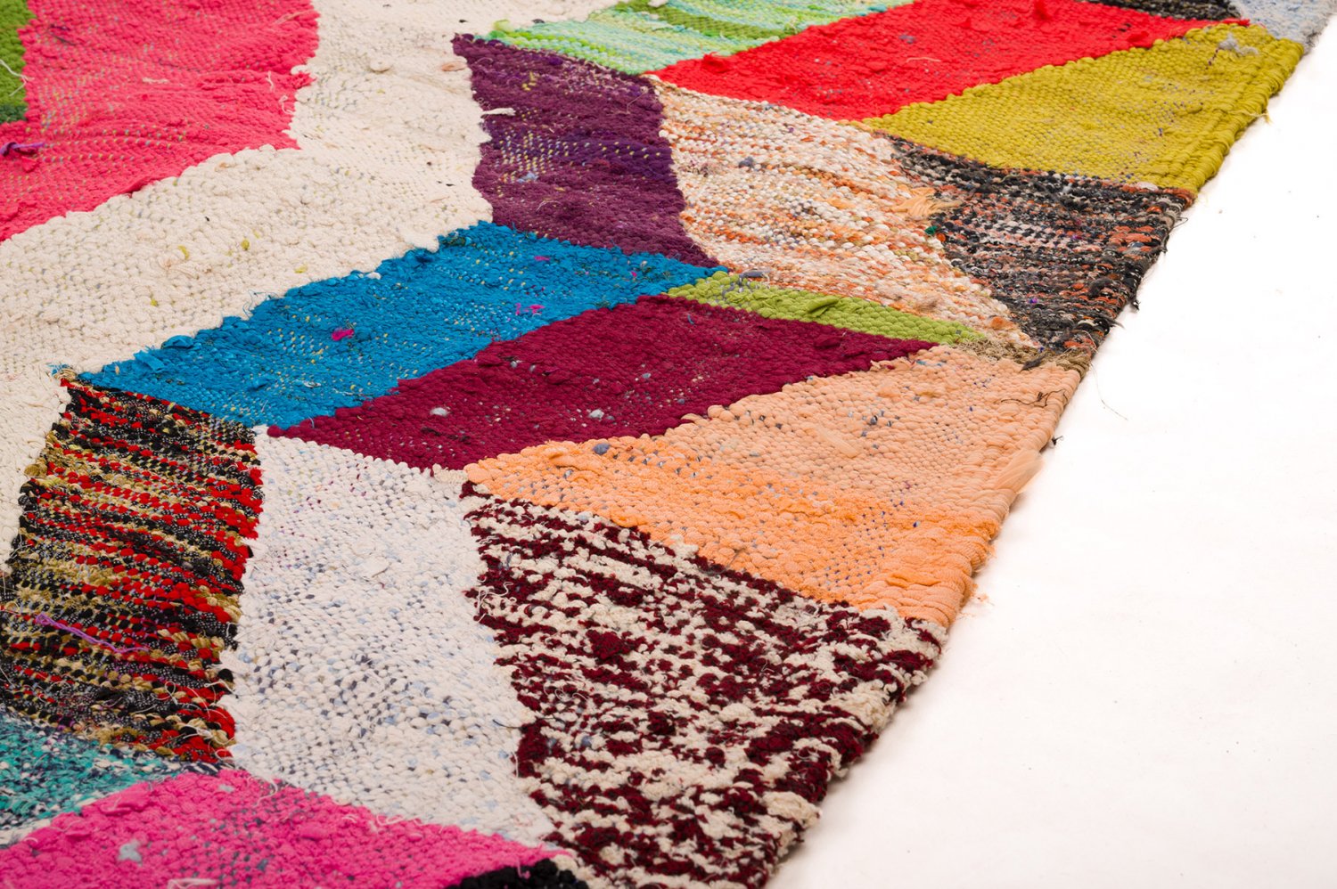 Tapis Berbère Boucherouite - 1,78m X 0,61m - Laine Tissée Main - Maroc