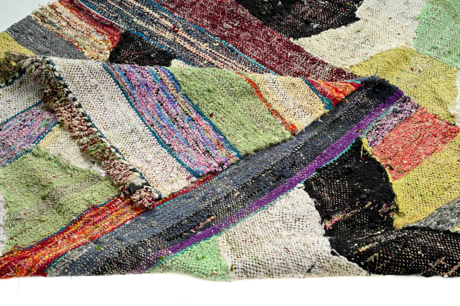 Tapis berbère marocain Boucherouite 130 x 245 cm