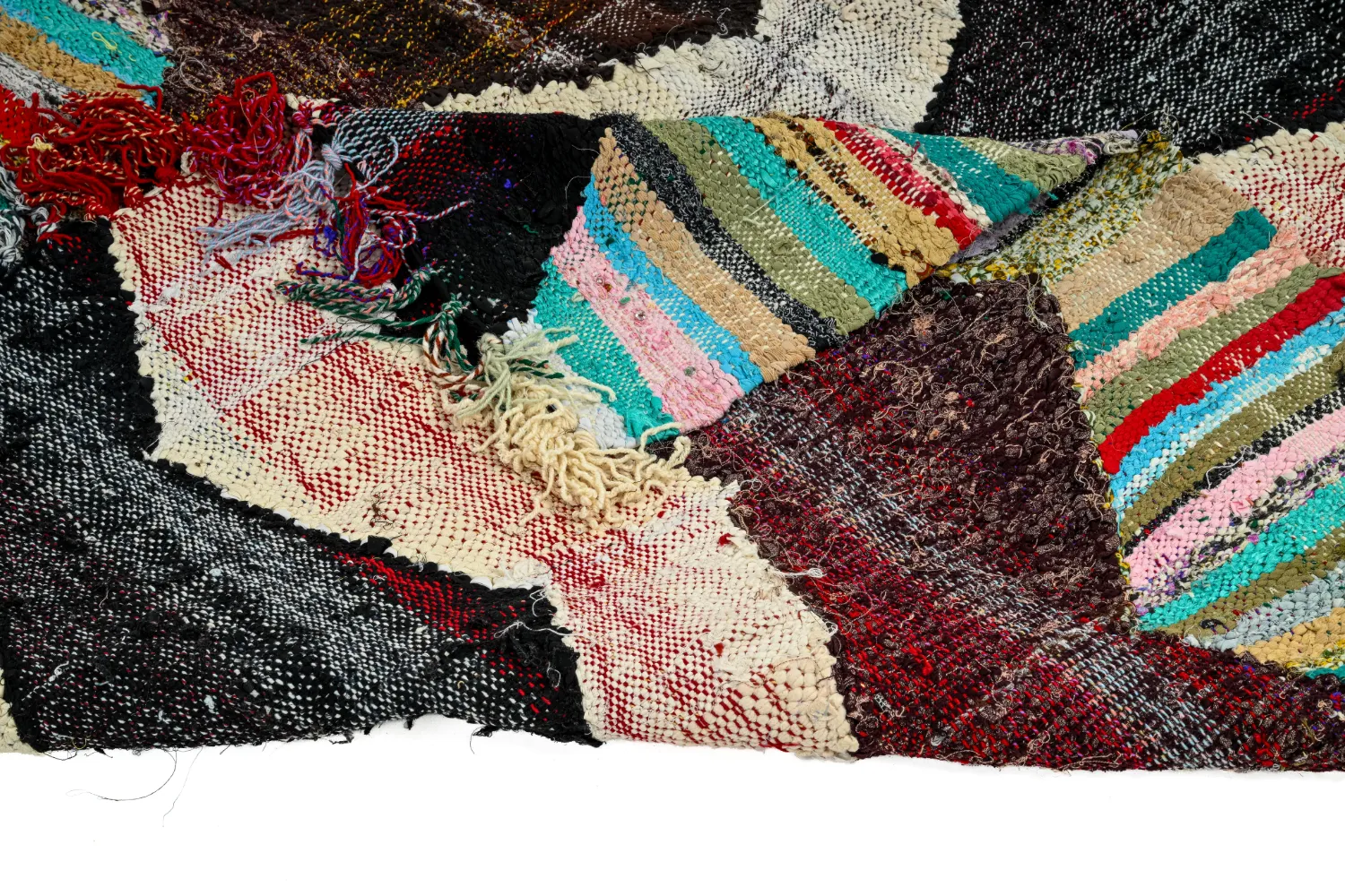 Tapis berbère marocain Boucherouite 140 x 230 cm