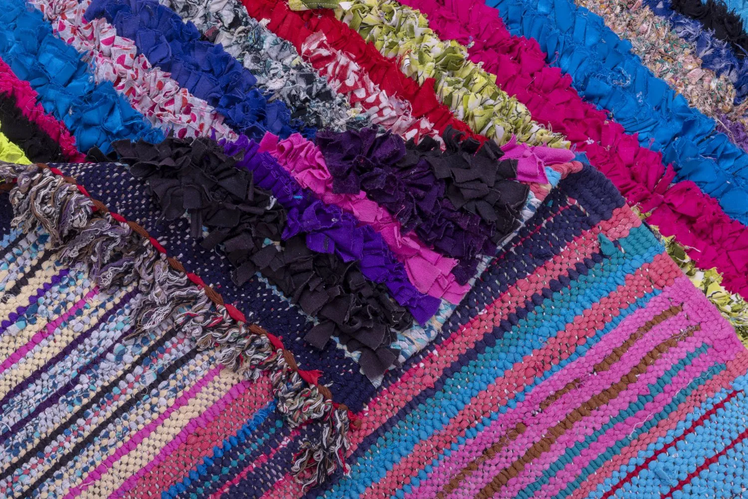 Tapis Marocain Berbère Boucherouite 210 x 115 cm