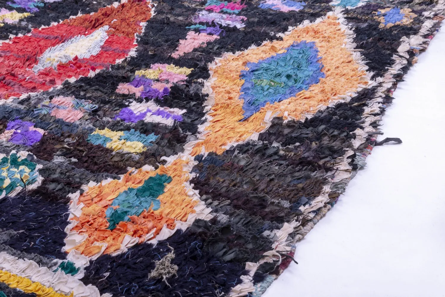 Tapis Marocain Berbère Boucherouite 235 x 150 cm