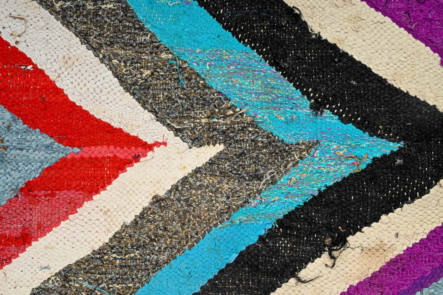Tapis berbère marocain Boucherouite 165 x 270 cm