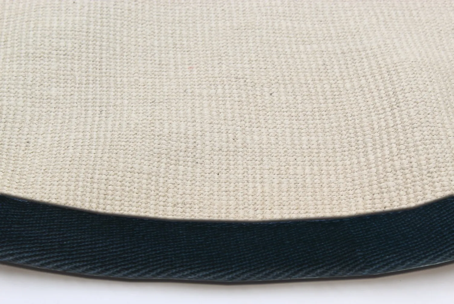 Tapis rond (sisal) - Agave (noir/blanc)