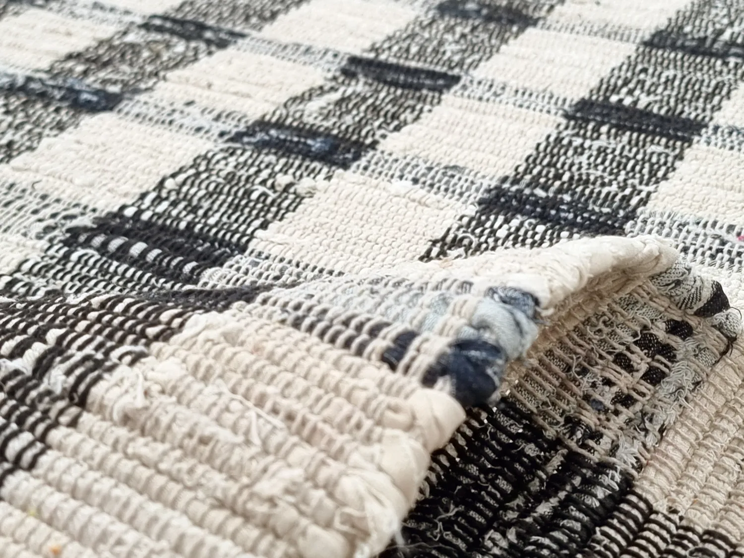 Tapis en coton - Noomi (noir)