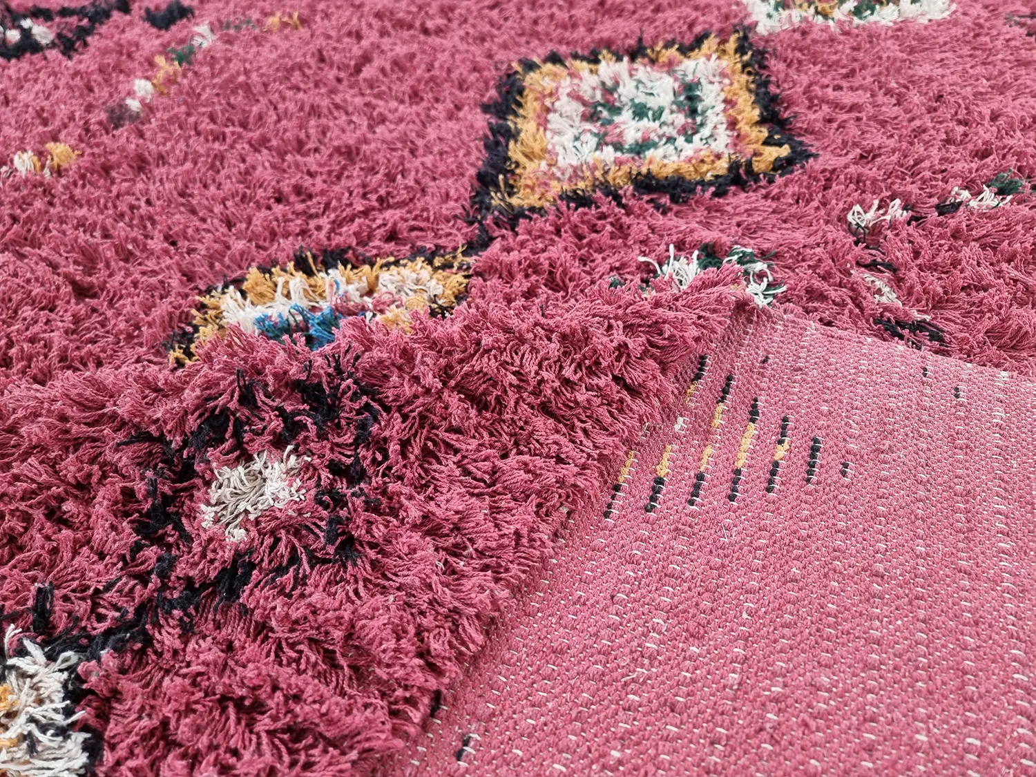 Tapis à poils longs - Nyle Natural Cotton Shaggy (rose/multicolore)
