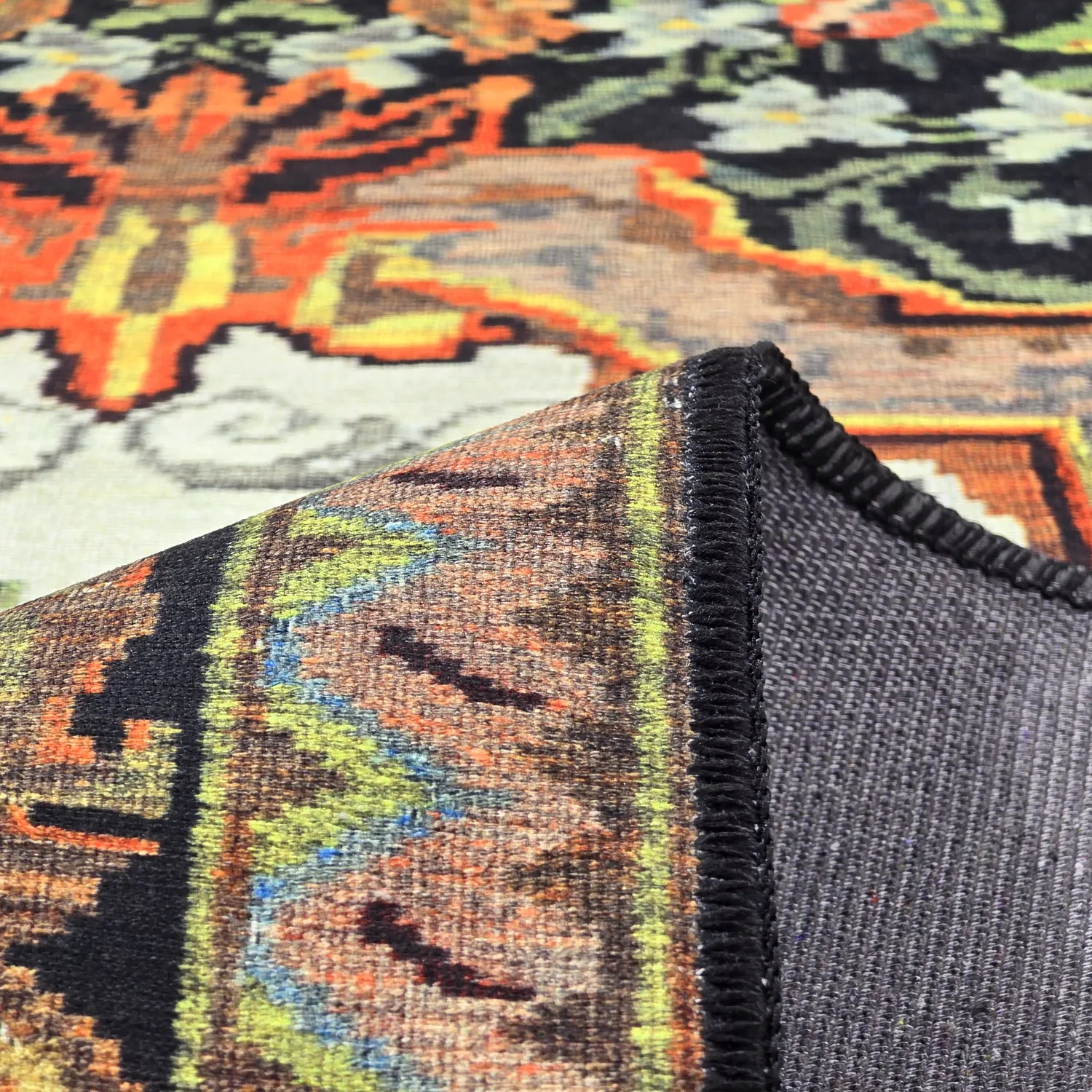 Tapis tissé à plat - Masarida (noir/multi)