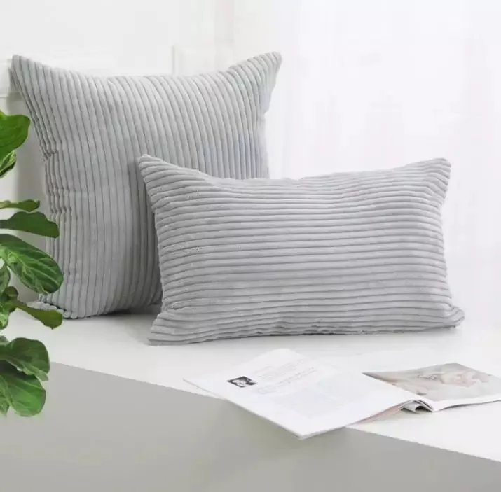 Housse de coussin - Striped Velvet 50 x 50 cm (gris)
