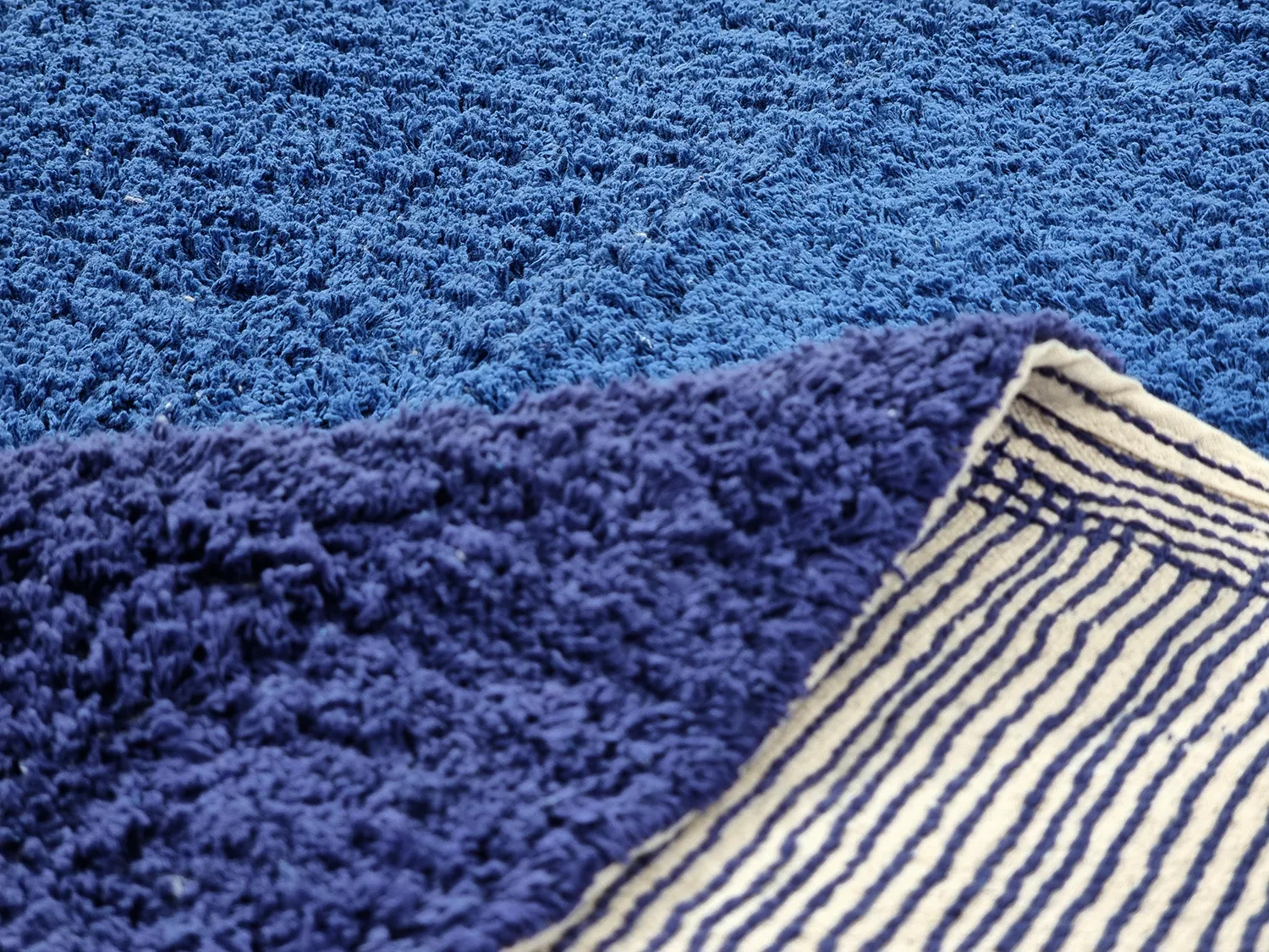 Tapis à poils longs - Taro Natural Cotton Shaggy (bleu)