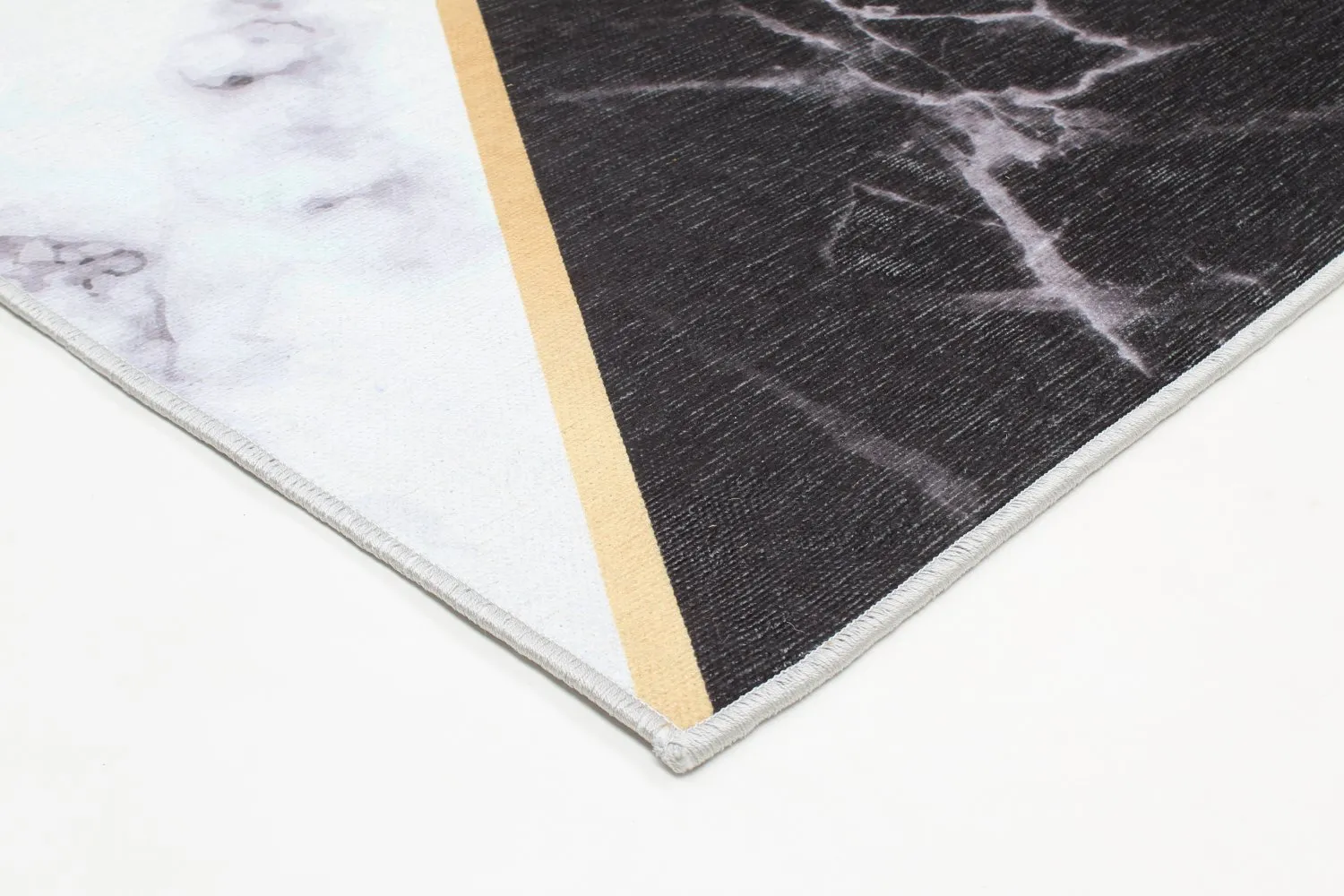 Tapis Wilton - Savino (noir/blanc/rose)