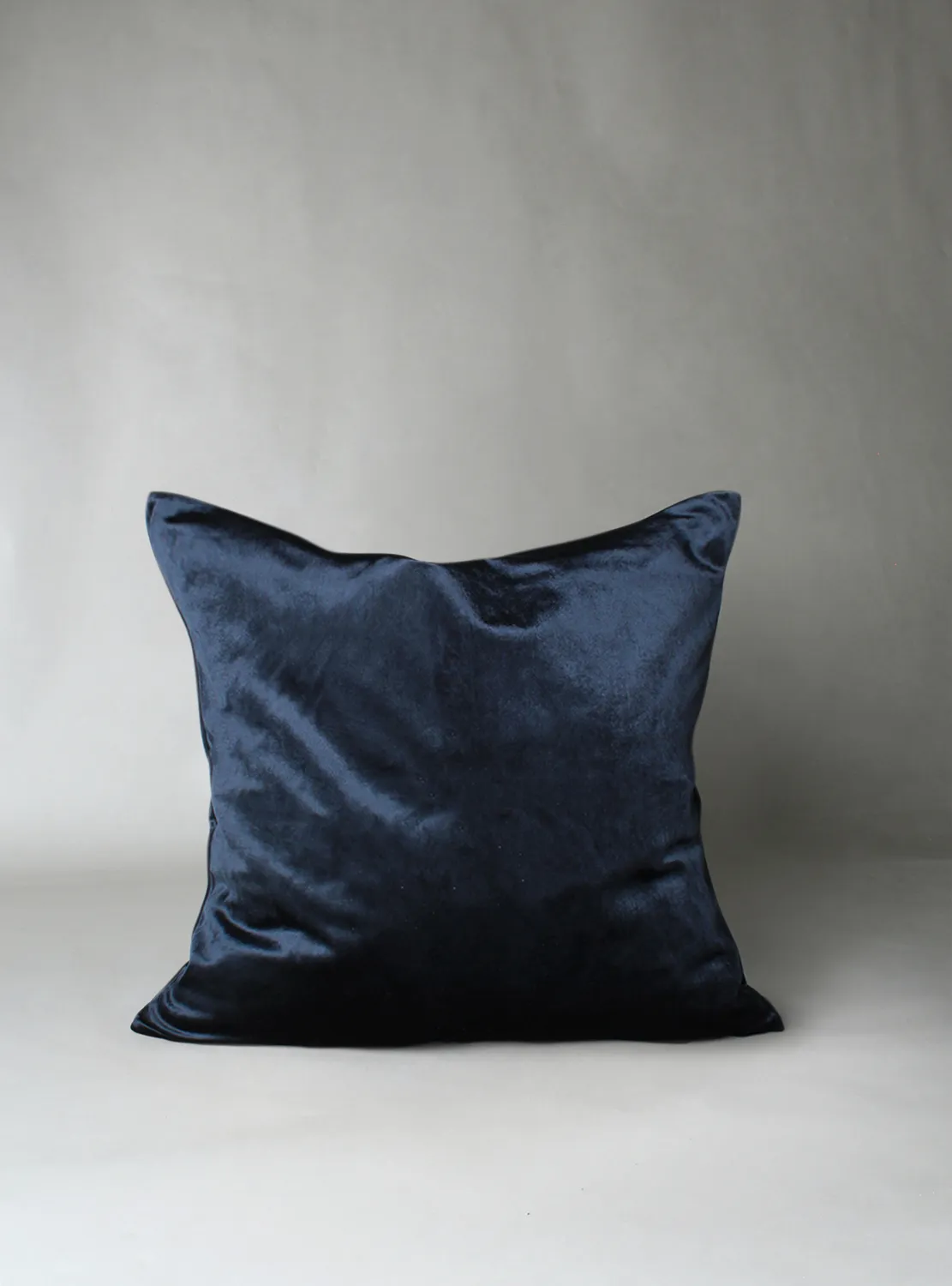 Housse de coussin Marlyn en velours (bleu marine)
