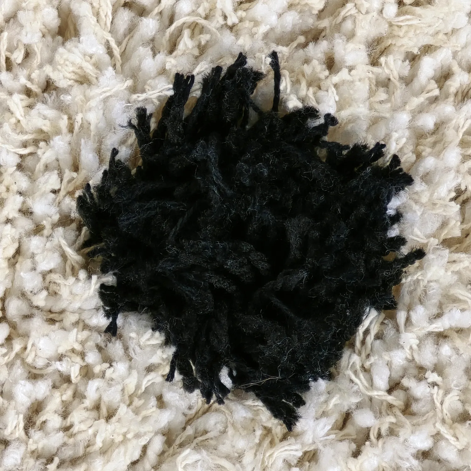 Tapis shaggy - Soria Natural Cotton Shaggy (blanc cassé/noir)