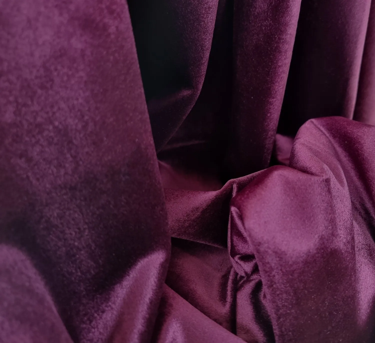 Rideaux - Rideau en velours Marlyn (violet foncé)