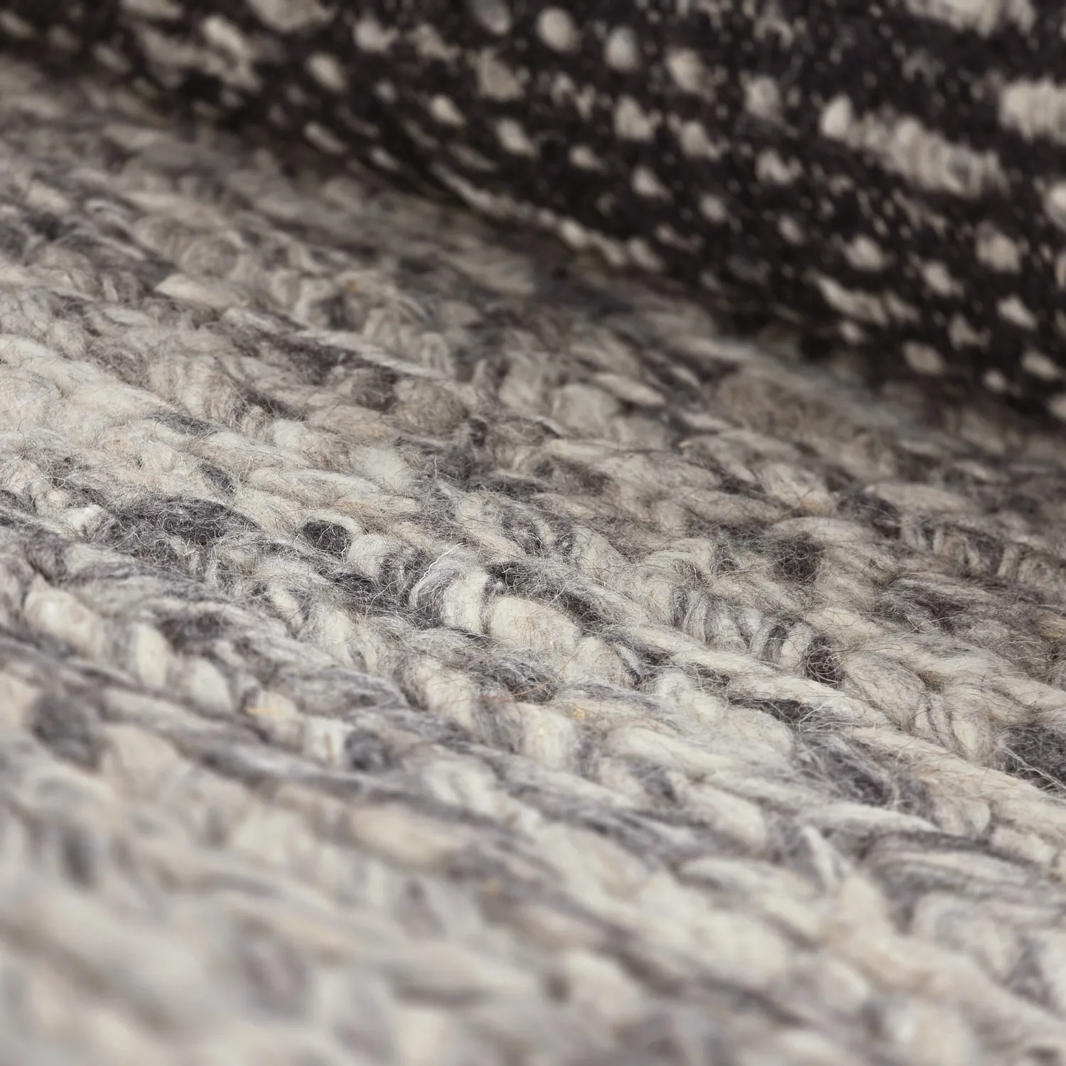 Tapis en laine - Talvia Braided Wool (gris foncé)