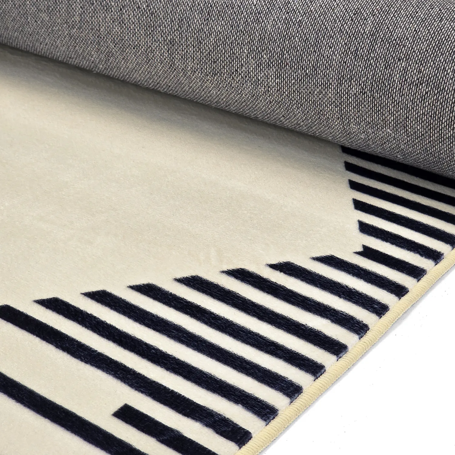 Tapis Wilton - Pucon (noir/crème)
